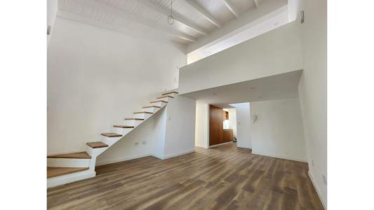 Casa PH en venta 4 ambientes en Beccar,1er piso por escalera, 98 mt2, 3 habitaciones