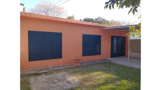 Casa en venta en Marcos Paz, 120 mt2, 3 habitaciones