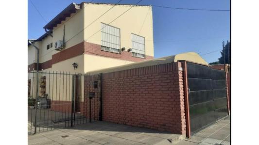 Duplex a la venta en Castelar Sur., 80 mt2, 2 habitaciones