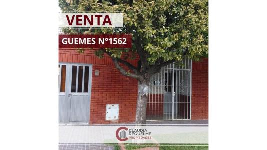VENTA - CASA GUEMES AL 1500, 110 mt2, 2 habitaciones