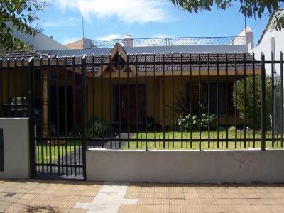 Casa en Venta en El Palomar, Morón, Buenos Aires, 3 habitaciones