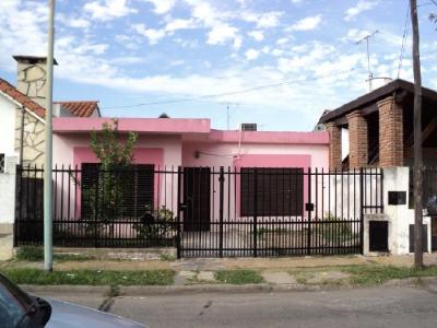 Casa en Venta en Castelar, Morón, Buenos Aires, 2 habitaciones