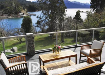 Alquiler Casa en Bariloche con Costa de Lago Nahuel Huapi. 10 PAX. Llao Llao., 5 habitaciones
