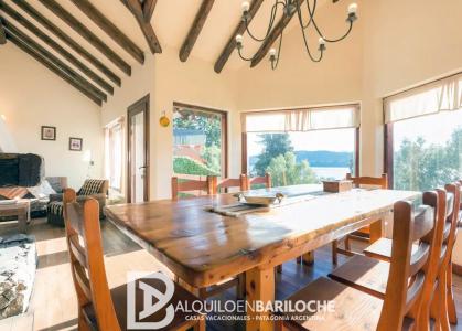 Alquiler Casa en Bariloche con Costa de Lago Nahuel Huapi. 8 PAX. Km12., 4 habitaciones