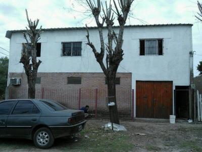 Amplia Casa y departamentos a Terminar - Esteban Echeverria, Monte Grande, 3 habitaciones
