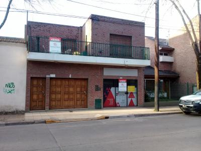 Casa en el centro de Mercedes Buenos Aires. a 3 cuadras de Tribunales