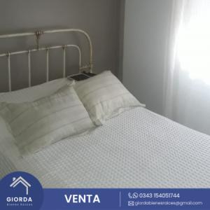 VENDE: Departamento dos dormitorios con dependencia de servicios, Edificio Iguazú, 85 mt2, 2 habitaciones