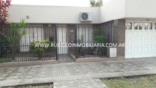 VENDIDO - RAFAELA - CACHERO 753 - BARRIO BELGRANO - 2 Dormitorios - Garage /Quincho - Piscina - Patio, 264 mt2, 2 habitaciones