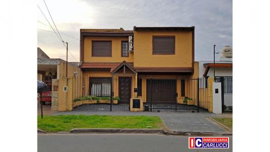 Casa 5 ambientes Ituzaingó Norte venta, 150 mt2, 4 habitaciones